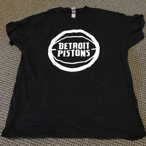 Detroit Pistons Black Large Gildan‎ Heavy Cotton Tee Shirt